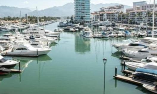 Avenida Paseo De La Marina 249, Marina Vallarta, 48335, Jal Puerto Vallarta Exterior photo