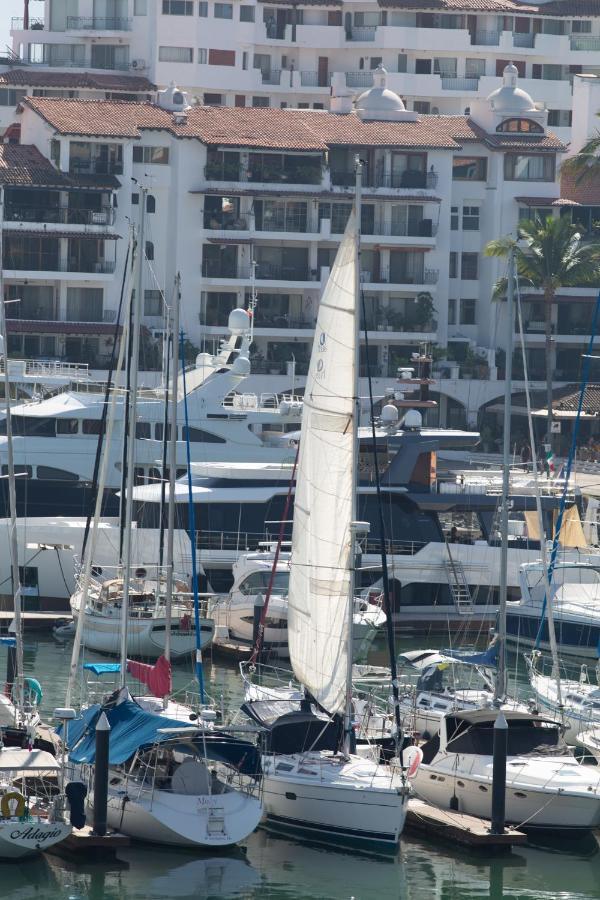 Avenida Paseo De La Marina 249, Marina Vallarta, 48335, Jal Puerto Vallarta Exterior photo